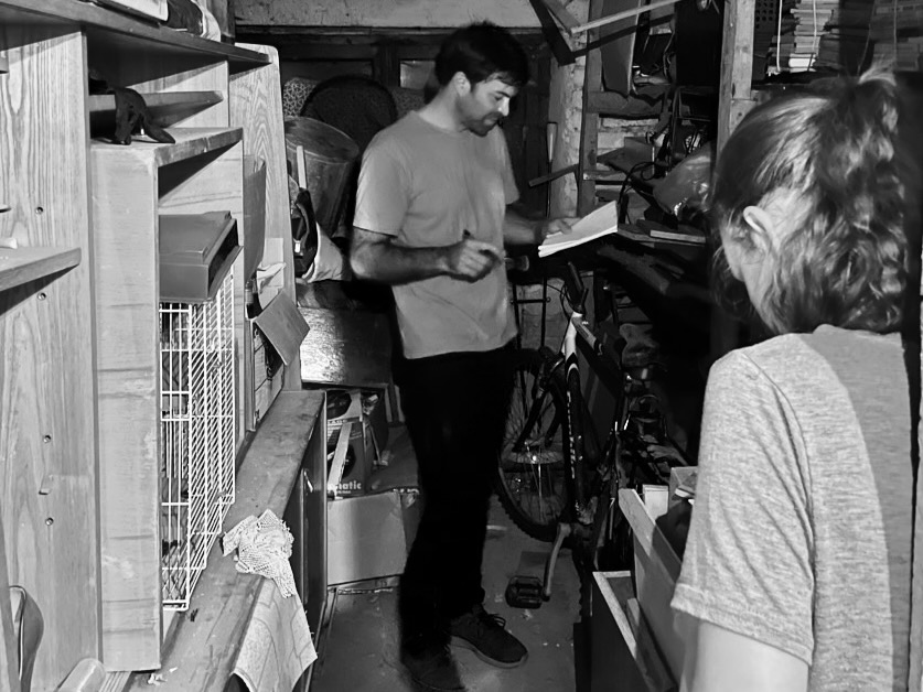 Francisco Martínez inspecting a basement. Photo: Viktor Gurov.